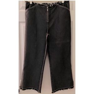 Black Wash Zip Up Cropped Capri Jeans Distressed Frill